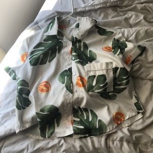 Hawaiian buttoned shirt
